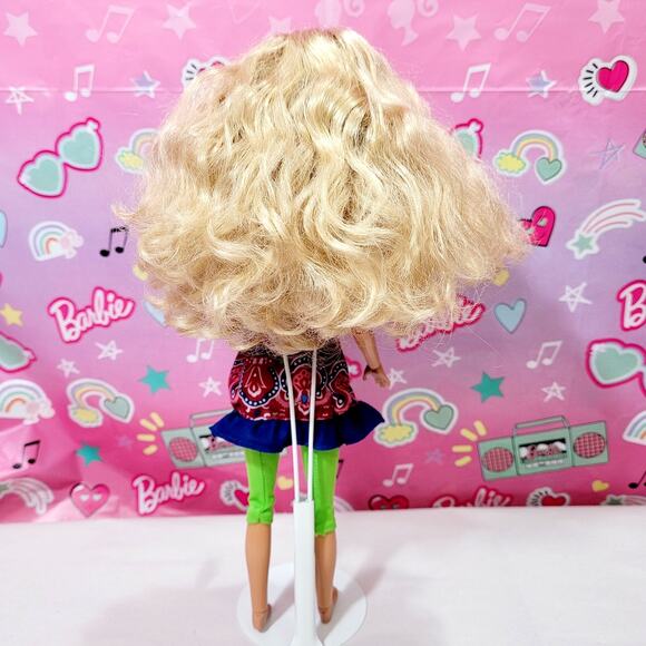 Spin Master Liv Katie Doll Real Girls Real Life with Wig and Dress - Picture 4 of 7